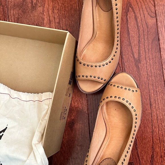 Trask Reina brown leather peep toe wedge - Picture 8 of 11